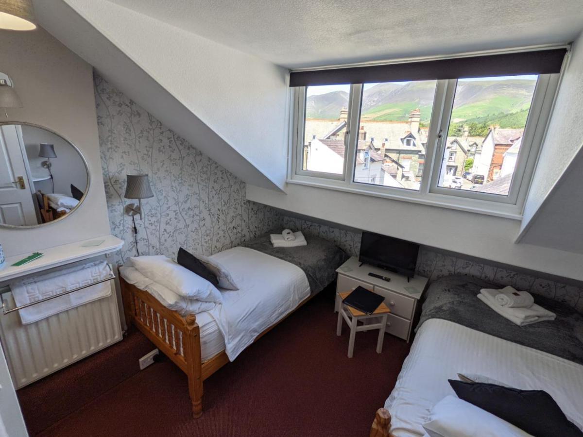 Bed and Breakfast Harvington House Кесвик Экстерьер фото