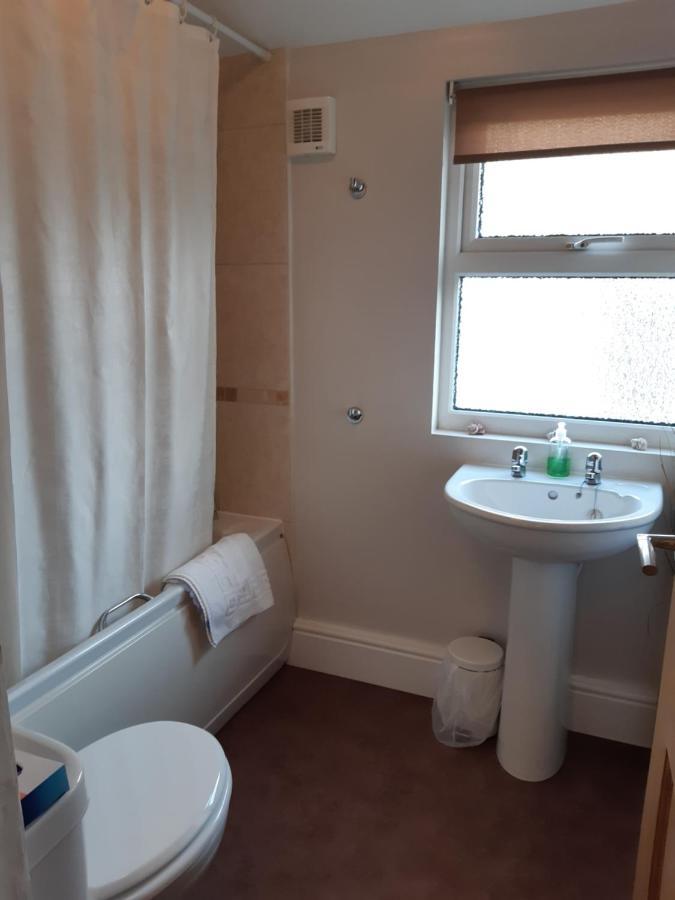 Bed and Breakfast Harvington House Кесвик Экстерьер фото