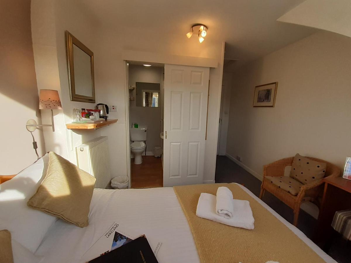 Bed and Breakfast Harvington House Кесвик Экстерьер фото